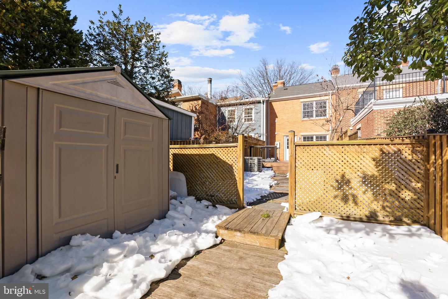 818 WOLFE ST, ALEXANDRIA, Virginia 22314, 3 Bedrooms Bedrooms, ,1 BathroomBathrooms,Residential,For sale,818 WOLFE ST,VAAX2053776 MLS # VAAX2053776