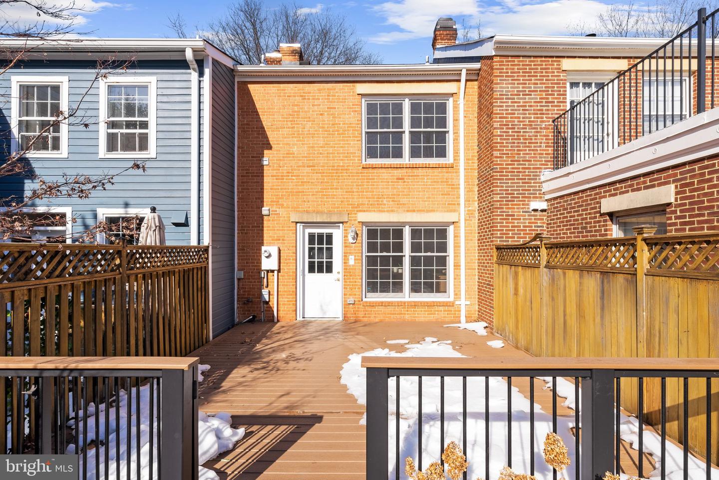 818 WOLFE ST, ALEXANDRIA, Virginia 22314, 3 Bedrooms Bedrooms, ,1 BathroomBathrooms,Residential,For sale,818 WOLFE ST,VAAX2053776 MLS # VAAX2053776