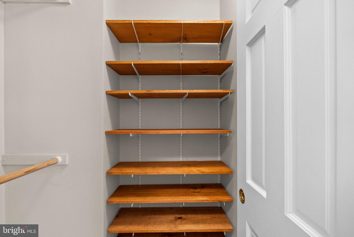 818 WOLFE ST, ALEXANDRIA, Virginia 22314, 3 Bedrooms Bedrooms, ,1 BathroomBathrooms,Residential,For sale,818 WOLFE ST,VAAX2053776 MLS # VAAX2053776