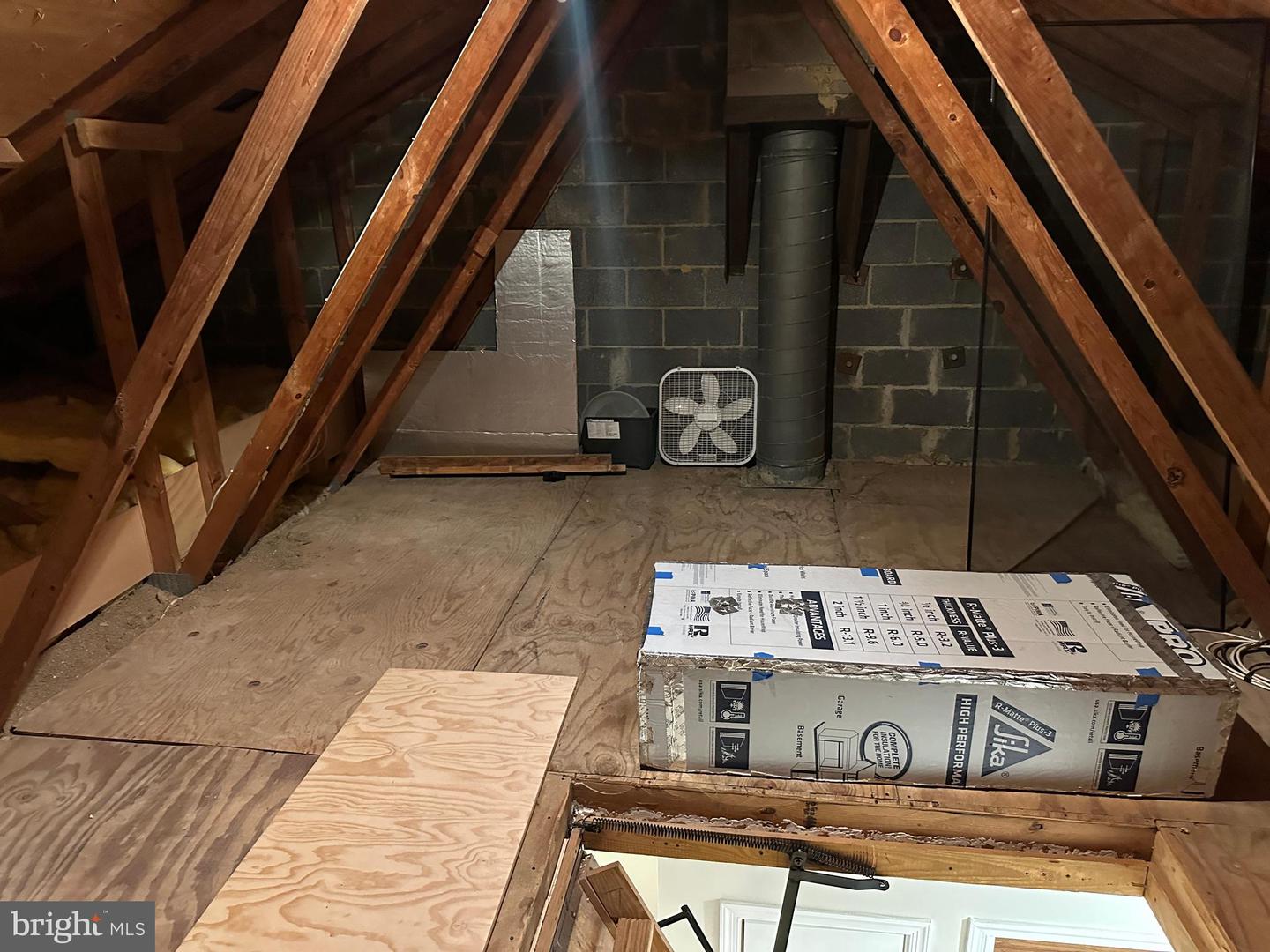 818 WOLFE ST, ALEXANDRIA, Virginia 22314, 3 Bedrooms Bedrooms, ,1 BathroomBathrooms,Residential,For sale,818 WOLFE ST,VAAX2053776 MLS # VAAX2053776