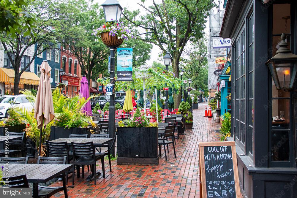 818 WOLFE ST, ALEXANDRIA, Virginia 22314, 3 Bedrooms Bedrooms, ,1 BathroomBathrooms,Residential,For sale,818 WOLFE ST,VAAX2053776 MLS # VAAX2053776