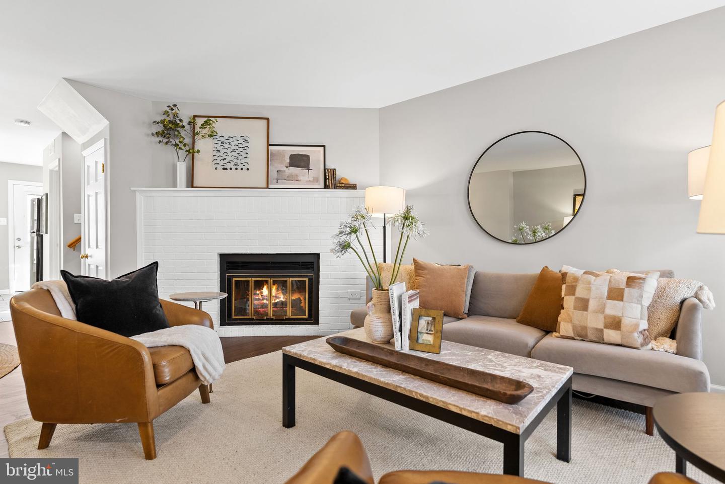 818 WOLFE ST, ALEXANDRIA, Virginia 22314, 3 Bedrooms Bedrooms, ,1 BathroomBathrooms,Residential,For sale,818 WOLFE ST,VAAX2053776 MLS # VAAX2053776