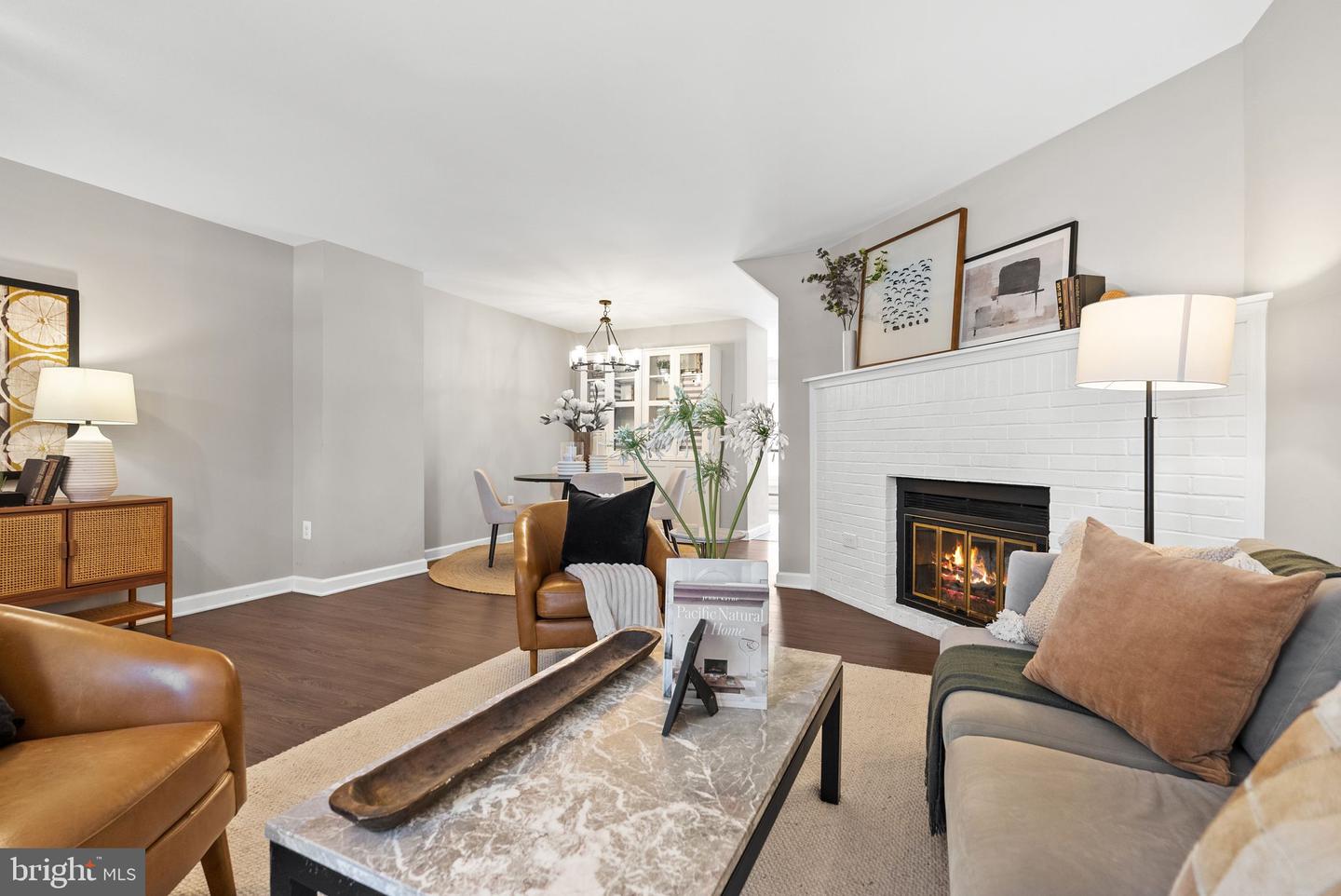 818 WOLFE ST, ALEXANDRIA, Virginia 22314, 3 Bedrooms Bedrooms, ,1 BathroomBathrooms,Residential,For sale,818 WOLFE ST,VAAX2053776 MLS # VAAX2053776