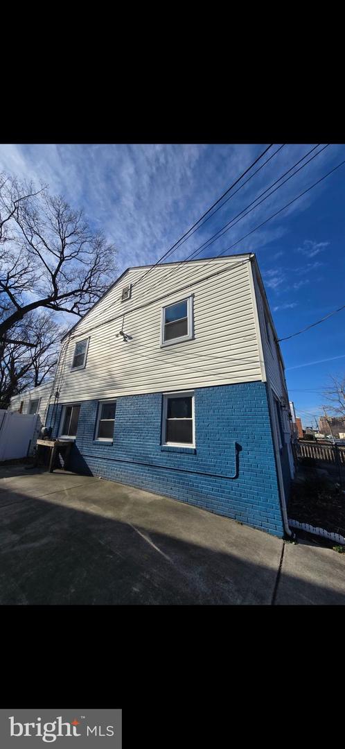 2223 HUNTINGTON AVE, ALEXANDRIA, Virginia 22303, 2 Bedrooms Bedrooms, ,1 BathroomBathrooms,Residential,For sale,2223 HUNTINGTON AVE,VAFX2288916 MLS # VAFX2288916