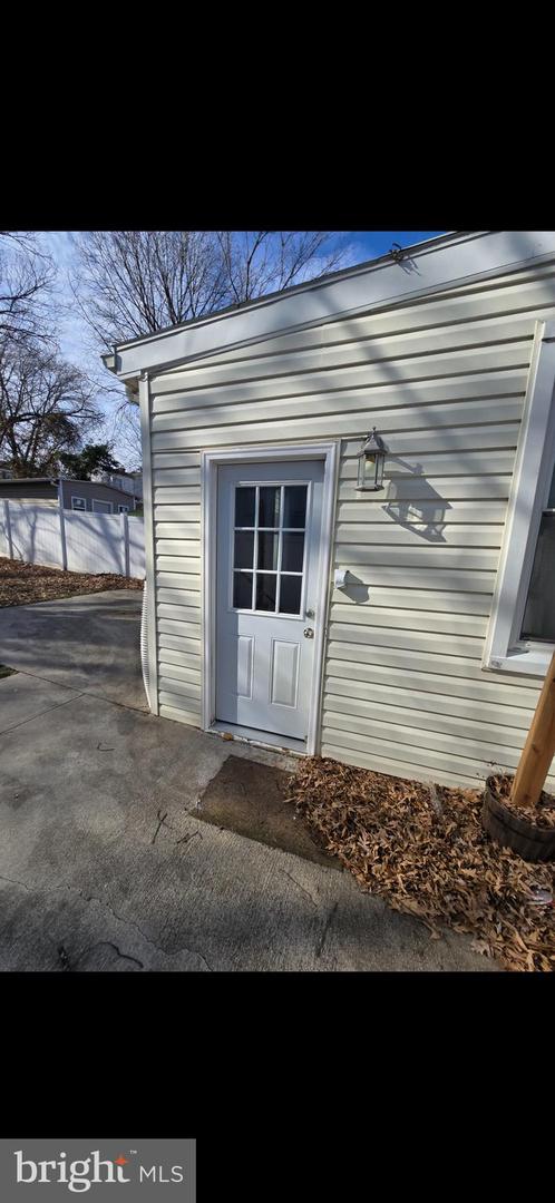 2223 HUNTINGTON AVE, ALEXANDRIA, Virginia 22303, 2 Bedrooms Bedrooms, ,1 BathroomBathrooms,Residential,For sale,2223 HUNTINGTON AVE,VAFX2288916 MLS # VAFX2288916