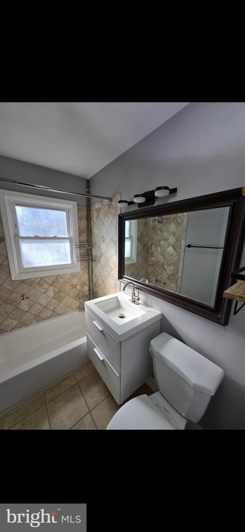 2223 HUNTINGTON AVE, ALEXANDRIA, Virginia 22303, 2 Bedrooms Bedrooms, ,1 BathroomBathrooms,Residential,For sale,2223 HUNTINGTON AVE,VAFX2288916 MLS # VAFX2288916