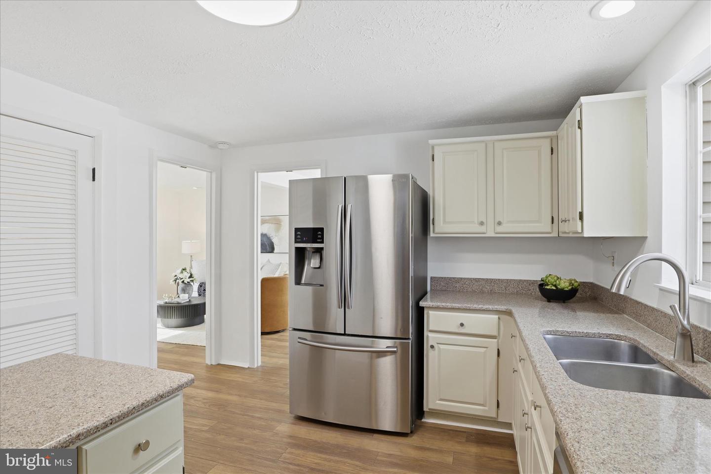 9810 OLEANDER AVE, VIENNA, Virginia 22181, 5 Bedrooms Bedrooms, ,4 BathroomsBathrooms,Residential,For sale,9810 OLEANDER AVE,VAFX2288944 MLS # VAFX2288944