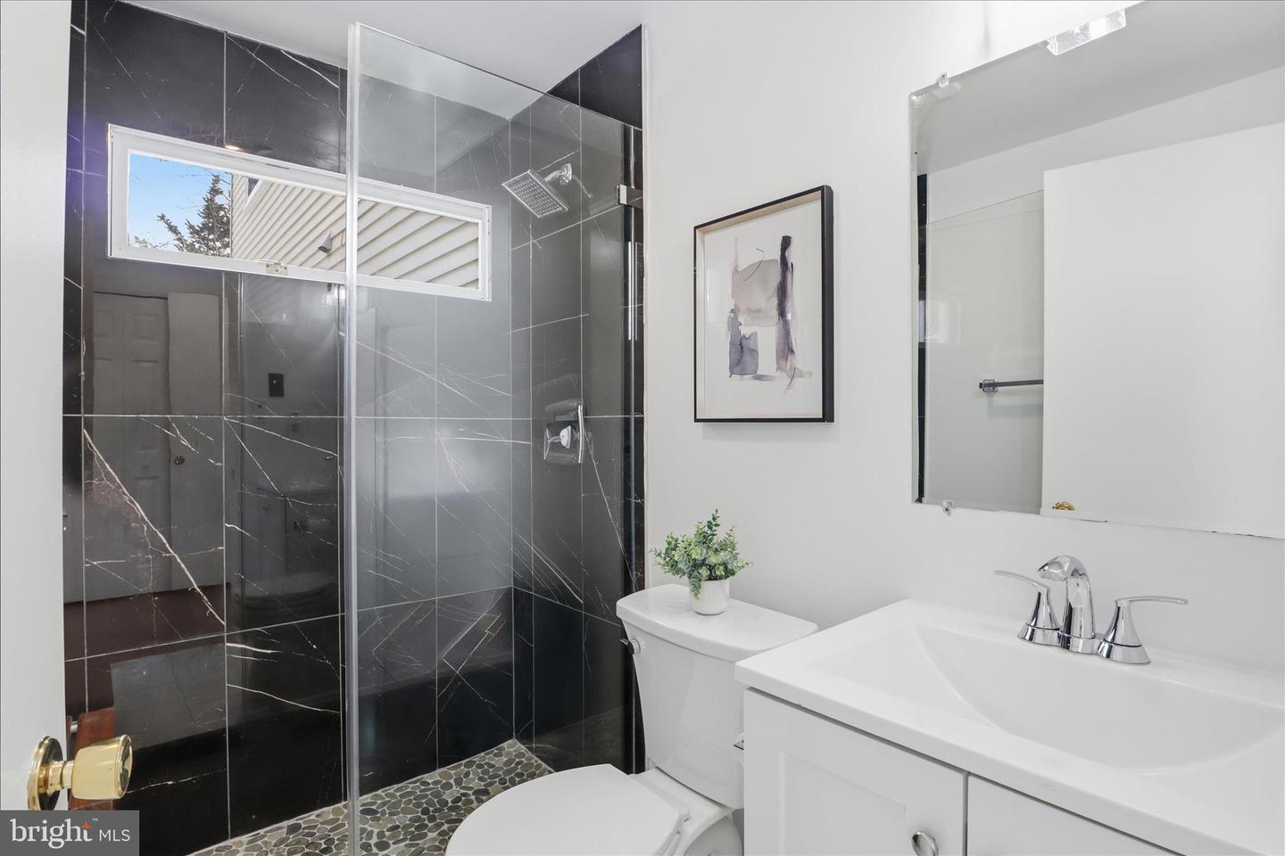 9810 OLEANDER AVE, VIENNA, Virginia 22181, 5 Bedrooms Bedrooms, ,4 BathroomsBathrooms,Residential,For sale,9810 OLEANDER AVE,VAFX2288944 MLS # VAFX2288944