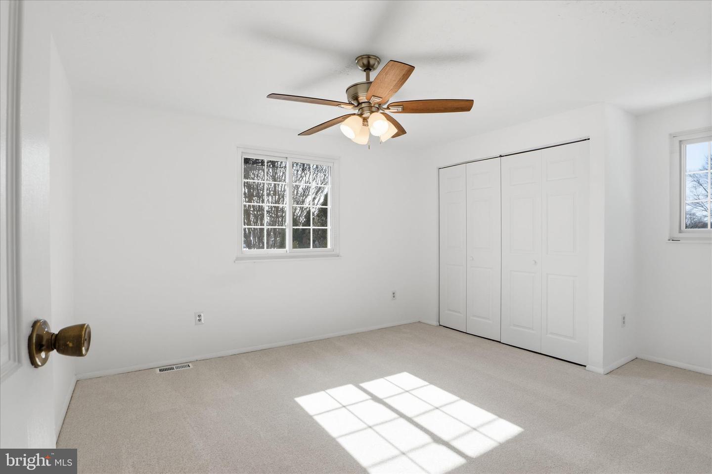 9810 OLEANDER AVE, VIENNA, Virginia 22181, 5 Bedrooms Bedrooms, ,4 BathroomsBathrooms,Residential,For sale,9810 OLEANDER AVE,VAFX2288944 MLS # VAFX2288944