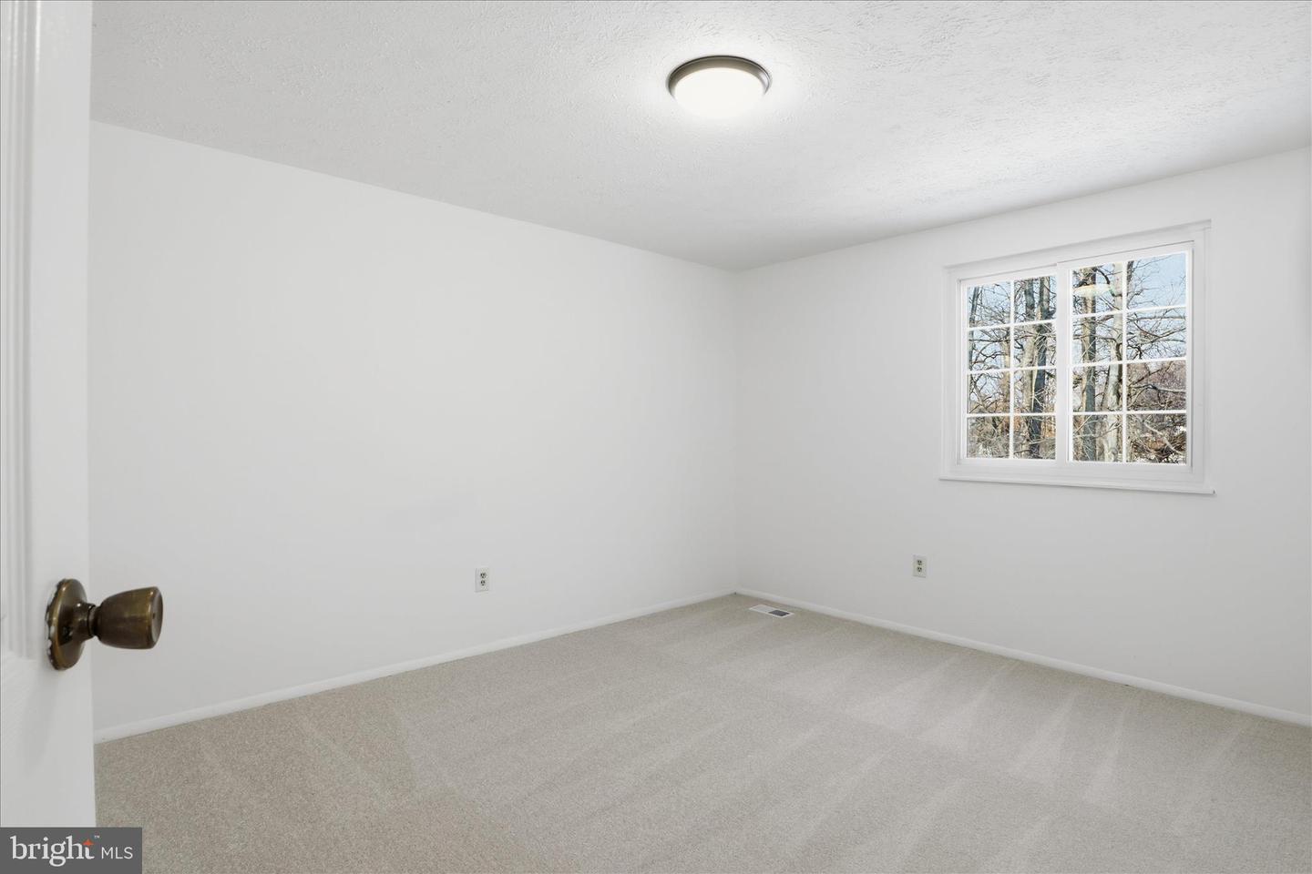 9810 OLEANDER AVE, VIENNA, Virginia 22181, 5 Bedrooms Bedrooms, ,4 BathroomsBathrooms,Residential,For sale,9810 OLEANDER AVE,VAFX2288944 MLS # VAFX2288944