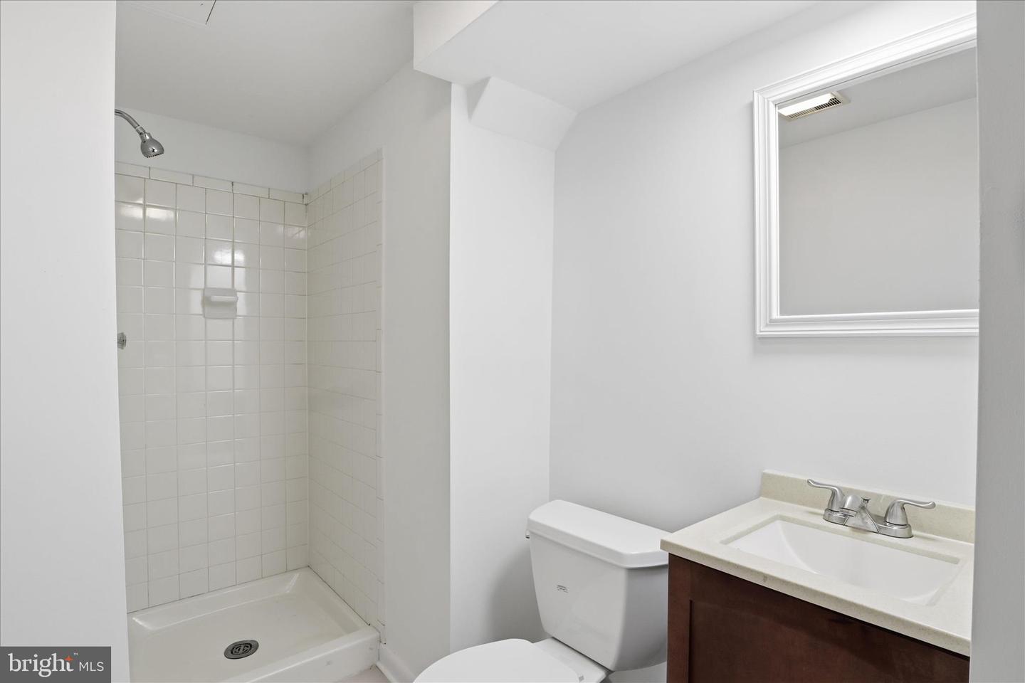 9810 OLEANDER AVE, VIENNA, Virginia 22181, 5 Bedrooms Bedrooms, ,4 BathroomsBathrooms,Residential,For sale,9810 OLEANDER AVE,VAFX2288944 MLS # VAFX2288944