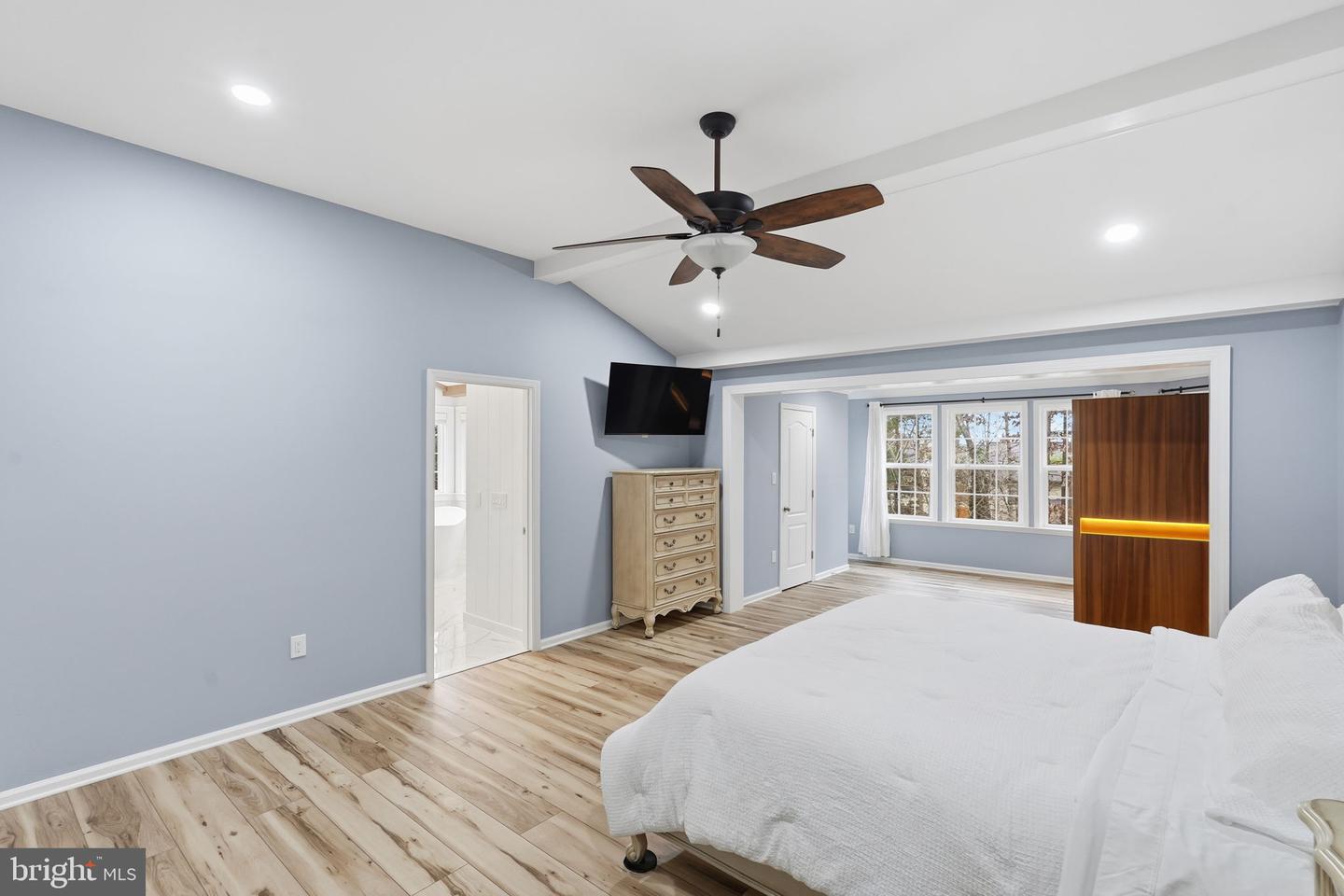 13826 ESTATE MANOR DR, GAINESVILLE, Virginia 20155, 4 Bedrooms Bedrooms, ,4 BathroomsBathrooms,Residential,For sale,13826 ESTATE MANOR DR,VAPW2111876 MLS # VAPW2111876