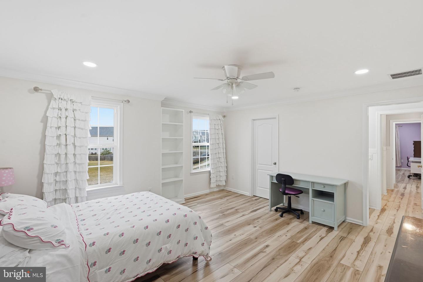 13826 ESTATE MANOR DR, GAINESVILLE, Virginia 20155, 4 Bedrooms Bedrooms, ,4 BathroomsBathrooms,Residential,For sale,13826 ESTATE MANOR DR,VAPW2111876 MLS # VAPW2111876