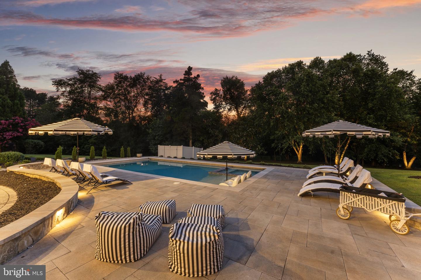 9500 GEORGETOWN PIKE, GREAT FALLS, Virginia 22066, 6 Bedrooms Bedrooms, ,7 BathroomsBathrooms,Residential,For sale,9500 GEORGETOWN PIKE,VAFX2289016 MLS # VAFX2289016