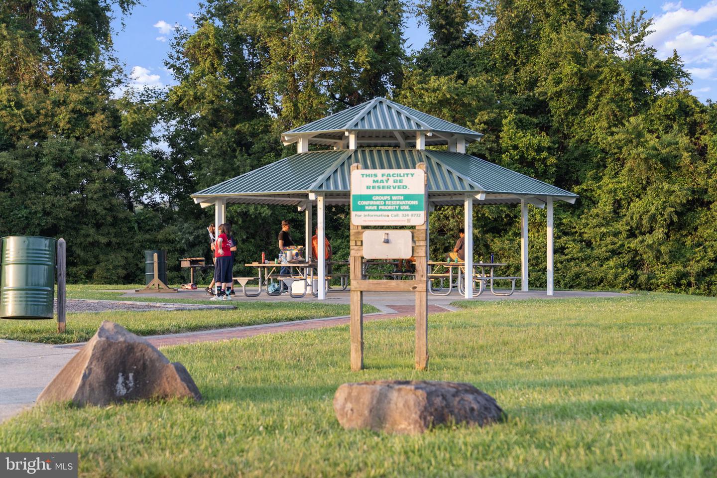 9500 GEORGETOWN PIKE, GREAT FALLS, Virginia 22066, 6 Bedrooms Bedrooms, ,7 BathroomsBathrooms,Residential,For sale,9500 GEORGETOWN PIKE,VAFX2289016 MLS # VAFX2289016