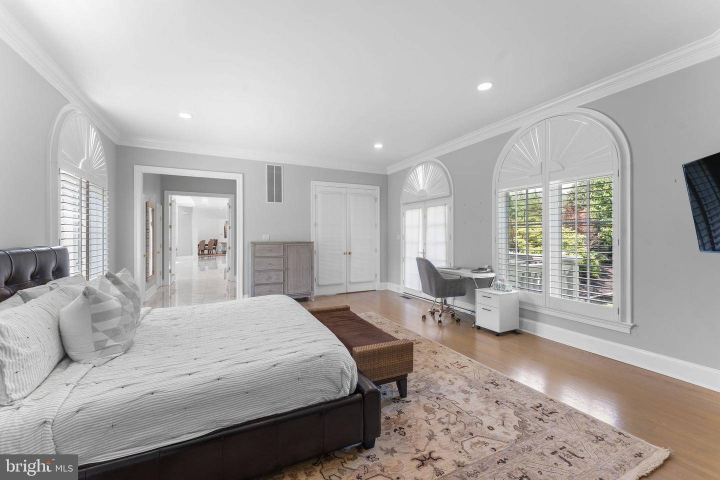 9500 GEORGETOWN PIKE, GREAT FALLS, Virginia 22066, 6 Bedrooms Bedrooms, ,7 BathroomsBathrooms,Residential,For sale,9500 GEORGETOWN PIKE,VAFX2289016 MLS # VAFX2289016