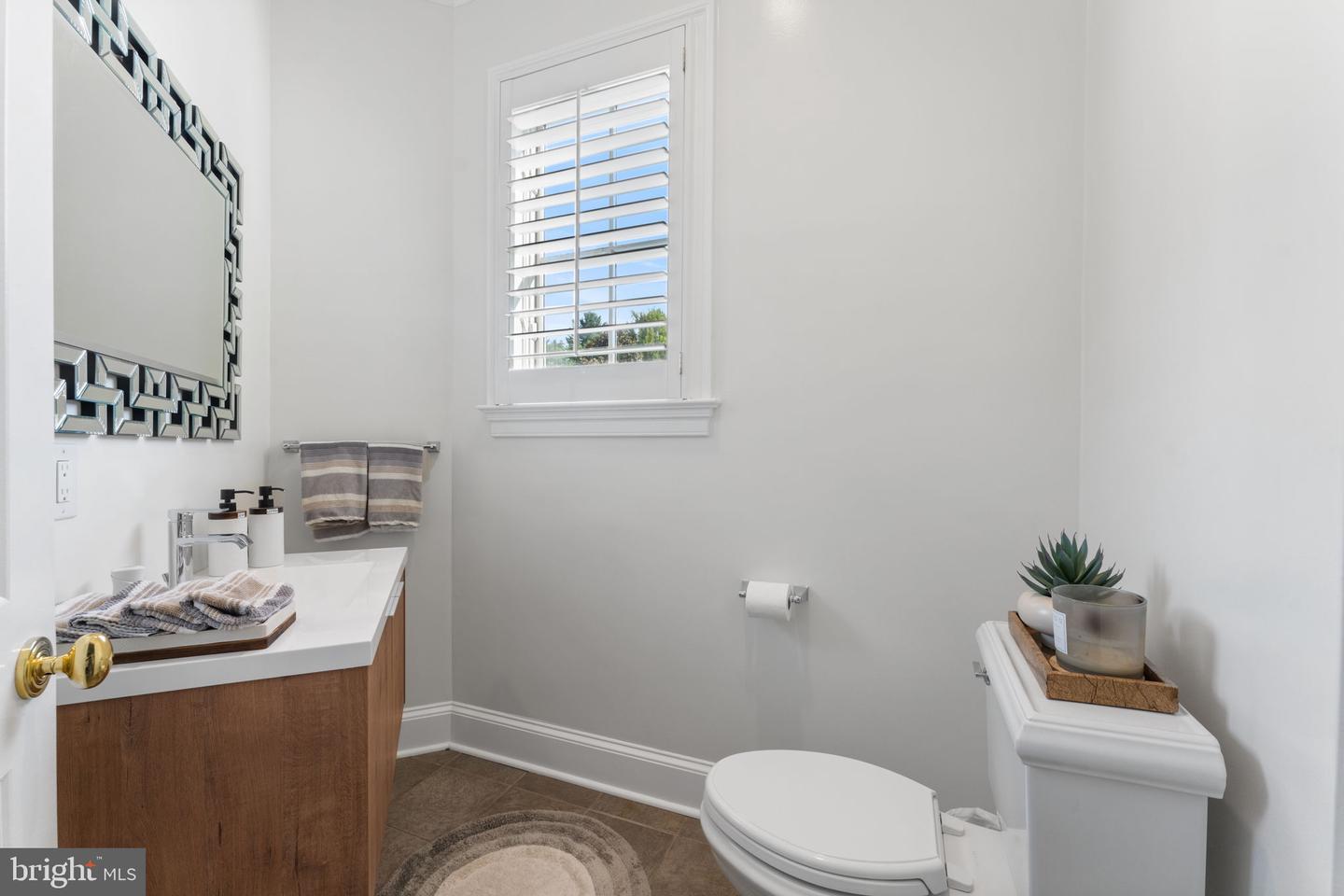 9500 GEORGETOWN PIKE, GREAT FALLS, Virginia 22066, 6 Bedrooms Bedrooms, ,7 BathroomsBathrooms,Residential,For sale,9500 GEORGETOWN PIKE,VAFX2289016 MLS # VAFX2289016