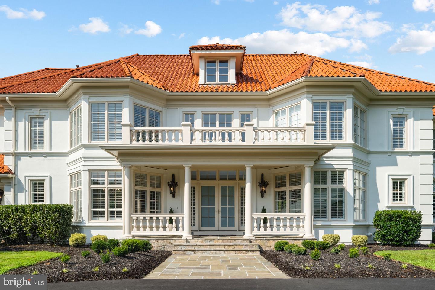 9500 GEORGETOWN PIKE, GREAT FALLS, Virginia 22066, 6 Bedrooms Bedrooms, ,7 BathroomsBathrooms,Residential,For sale,9500 GEORGETOWN PIKE,VAFX2289016 MLS # VAFX2289016