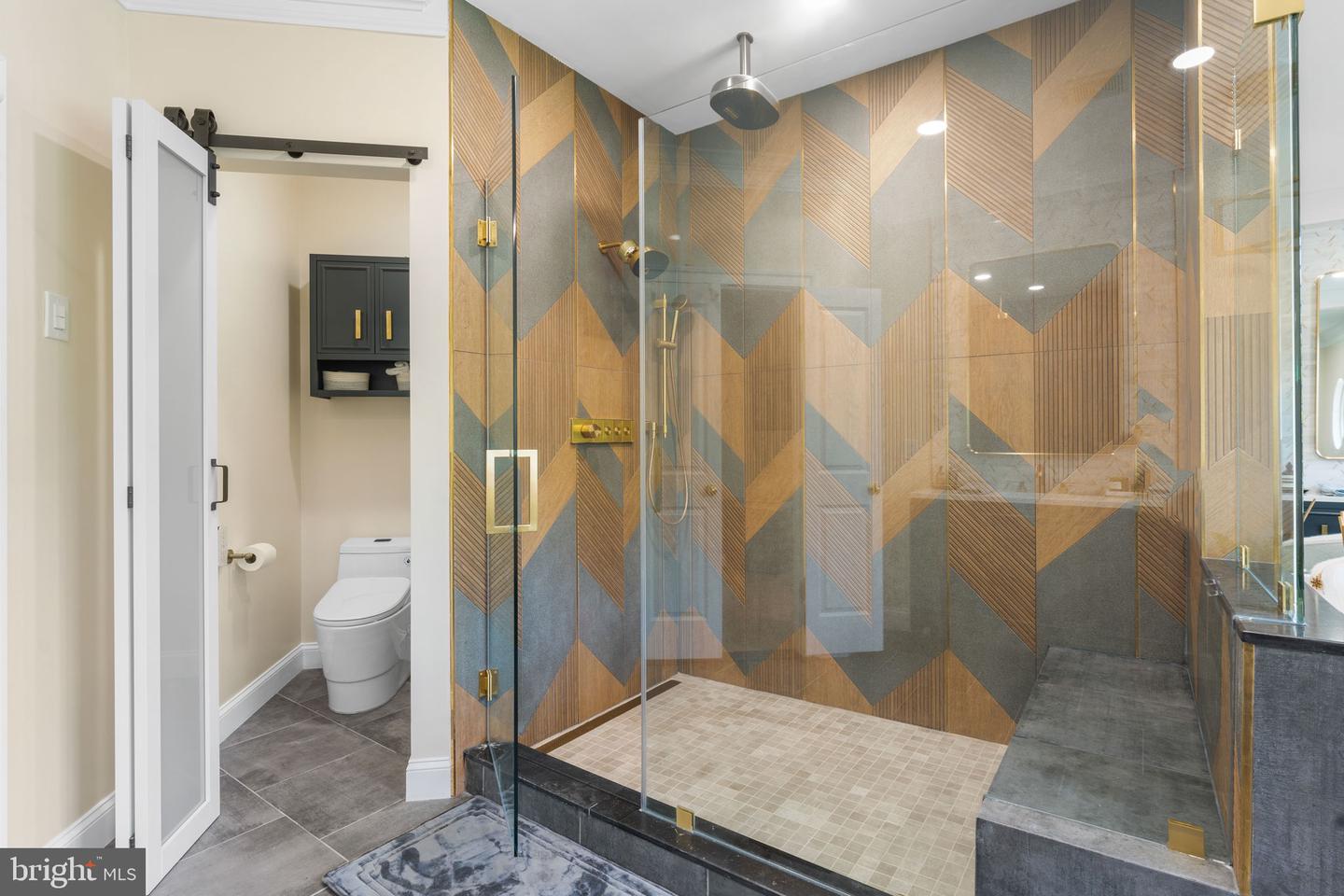 9500 GEORGETOWN PIKE, GREAT FALLS, Virginia 22066, 6 Bedrooms Bedrooms, ,7 BathroomsBathrooms,Residential,For sale,9500 GEORGETOWN PIKE,VAFX2289016 MLS # VAFX2289016