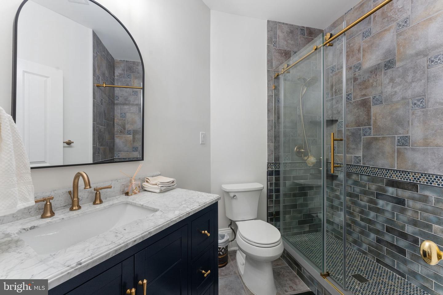 9500 GEORGETOWN PIKE, GREAT FALLS, Virginia 22066, 6 Bedrooms Bedrooms, ,7 BathroomsBathrooms,Residential,For sale,9500 GEORGETOWN PIKE,VAFX2289016 MLS # VAFX2289016