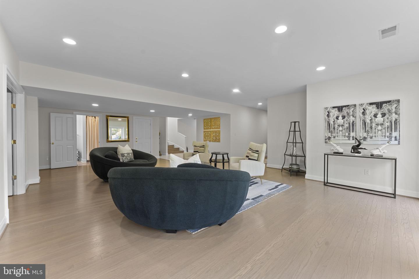 9500 GEORGETOWN PIKE, GREAT FALLS, Virginia 22066, 6 Bedrooms Bedrooms, ,7 BathroomsBathrooms,Residential,For sale,9500 GEORGETOWN PIKE,VAFX2289016 MLS # VAFX2289016