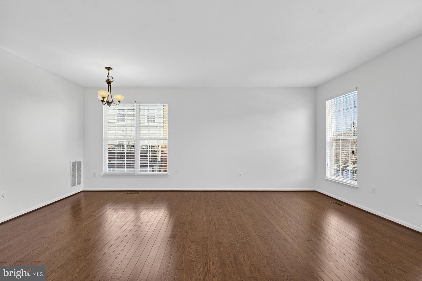 1107 FARRISH PL, FREDERICKSBURG, Virginia 22401, 3 Bedrooms Bedrooms, ,3 BathroomsBathrooms,Residential,For sale,1107 FARRISH PL,VAFB2009614 MLS # VAFB2009614