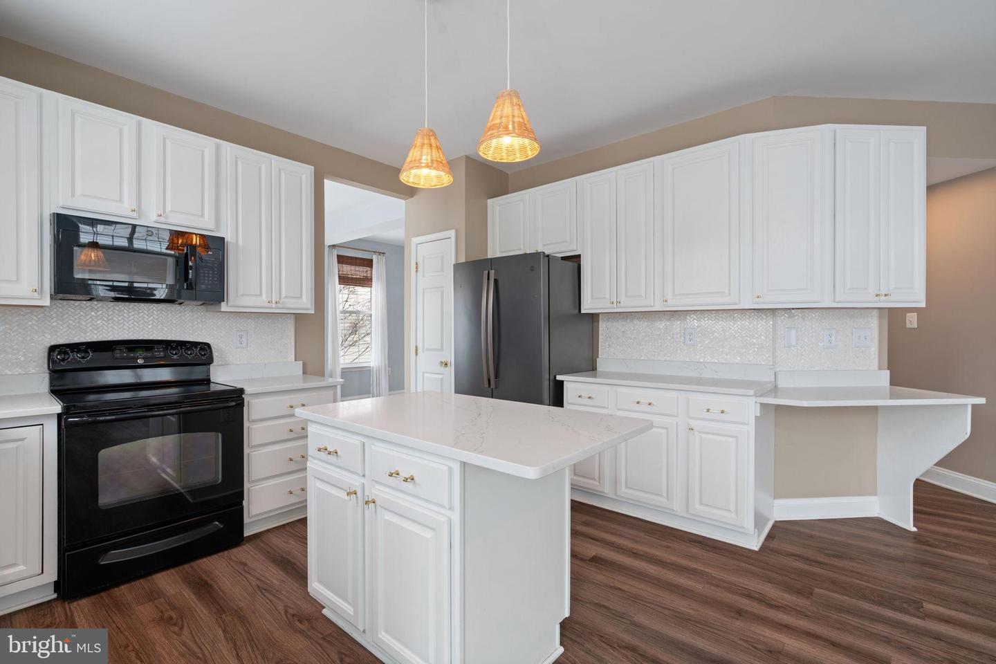 105 BUGLE CT NE, LEESBURG, Virginia 20176, 5 Bedrooms Bedrooms, 16 Rooms Rooms,3 BathroomsBathrooms,Residential,For sale,105 BUGLE CT NE,VALO2115294 MLS # VALO2115294