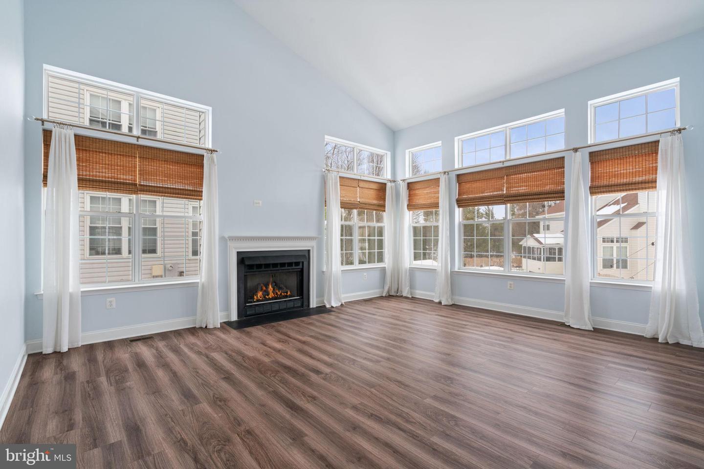 105 BUGLE CT NE, LEESBURG, Virginia 20176, 5 Bedrooms Bedrooms, 16 Rooms Rooms,3 BathroomsBathrooms,Residential,For sale,105 BUGLE CT NE,VALO2115294 MLS # VALO2115294