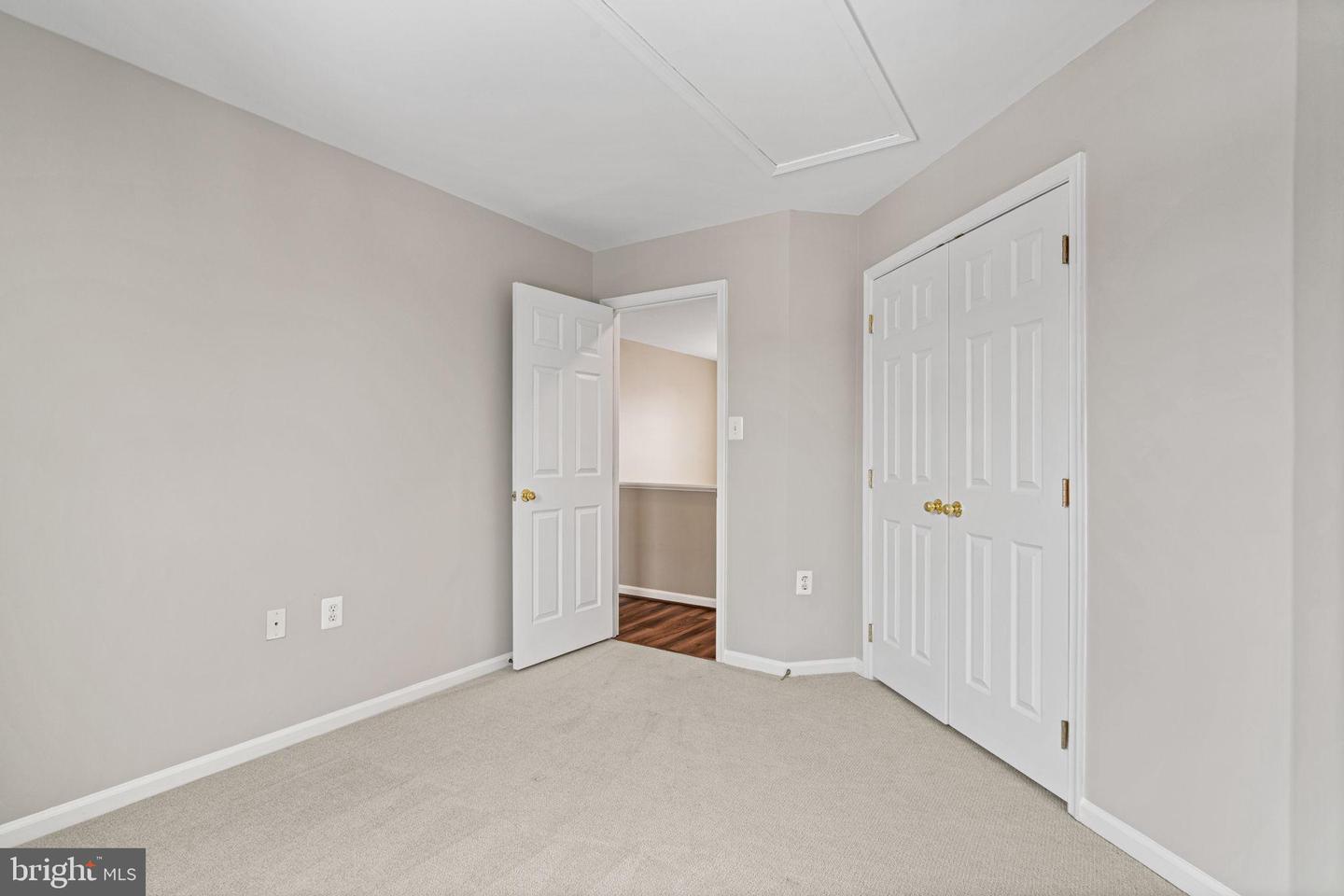 105 BUGLE CT NE, LEESBURG, Virginia 20176, 5 Bedrooms Bedrooms, 16 Rooms Rooms,3 BathroomsBathrooms,Residential,For sale,105 BUGLE CT NE,VALO2115294 MLS # VALO2115294