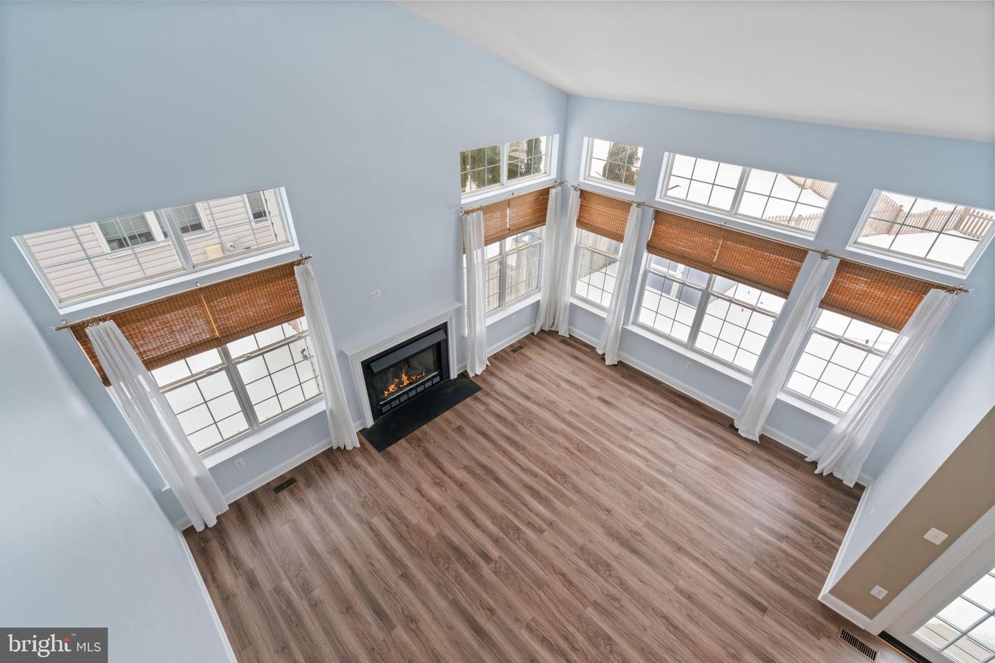 105 BUGLE CT NE, LEESBURG, Virginia 20176, 5 Bedrooms Bedrooms, 16 Rooms Rooms,3 BathroomsBathrooms,Residential,For sale,105 BUGLE CT NE,VALO2115294 MLS # VALO2115294