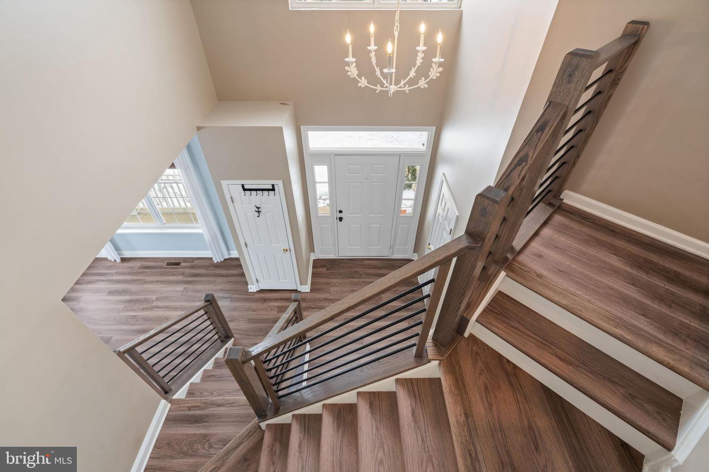 105 BUGLE CT NE, LEESBURG, Virginia 20176, 5 Bedrooms Bedrooms, 16 Rooms Rooms,3 BathroomsBathrooms,Residential,For sale,105 BUGLE CT NE,VALO2115294 MLS # VALO2115294