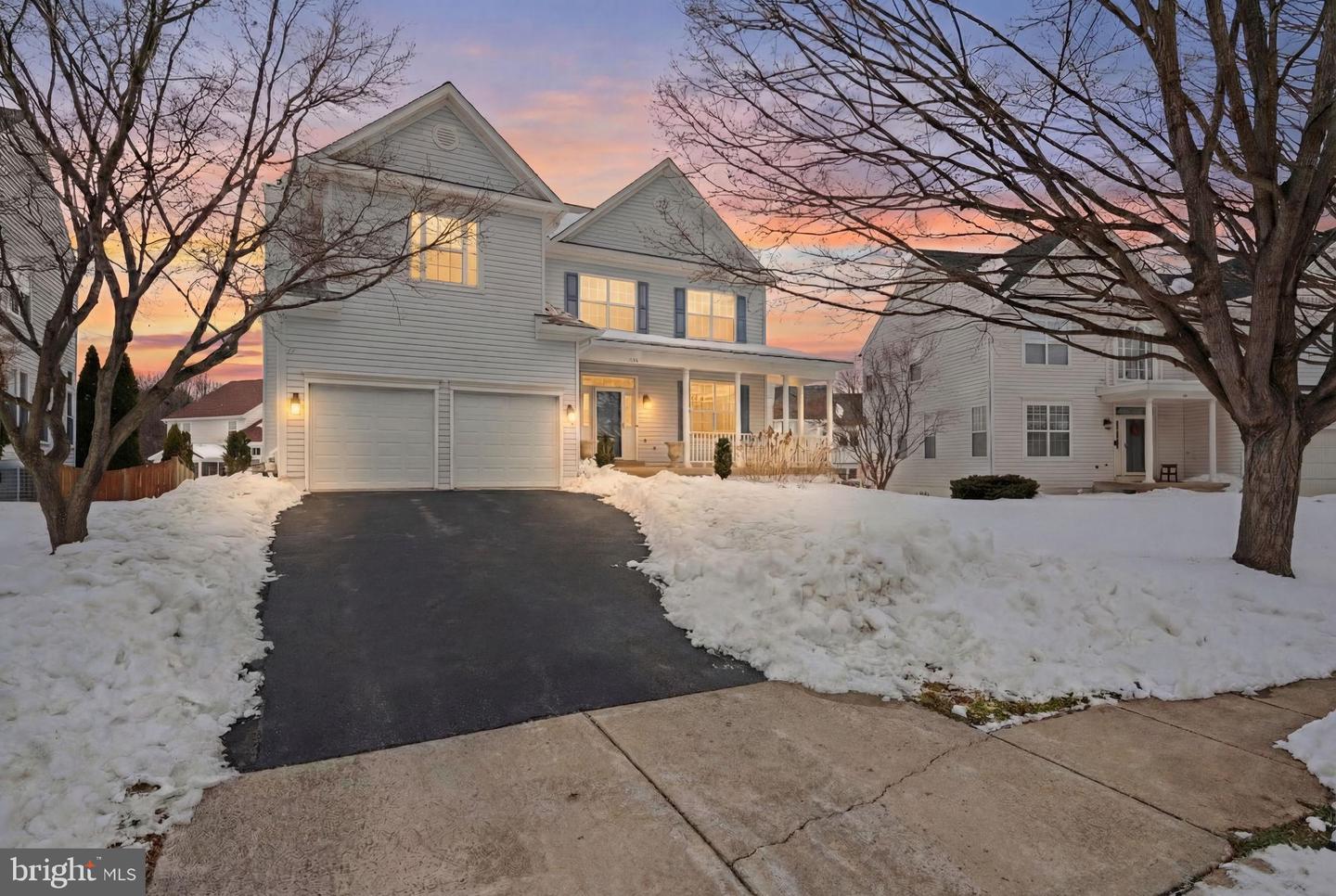 105 BUGLE CT NE, LEESBURG, Virginia 20176, 5 Bedrooms Bedrooms, 16 Rooms Rooms,3 BathroomsBathrooms,Residential,For sale,105 BUGLE CT NE,VALO2115294 MLS # VALO2115294