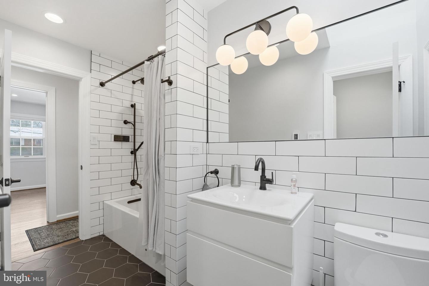 7321 MASONVILLE DR, ANNANDALE, Virginia 22003, 4 Bedrooms Bedrooms, ,3 BathroomsBathrooms,Residential,For sale,7321 MASONVILLE DR,VAFX2289202 MLS # VAFX2289202