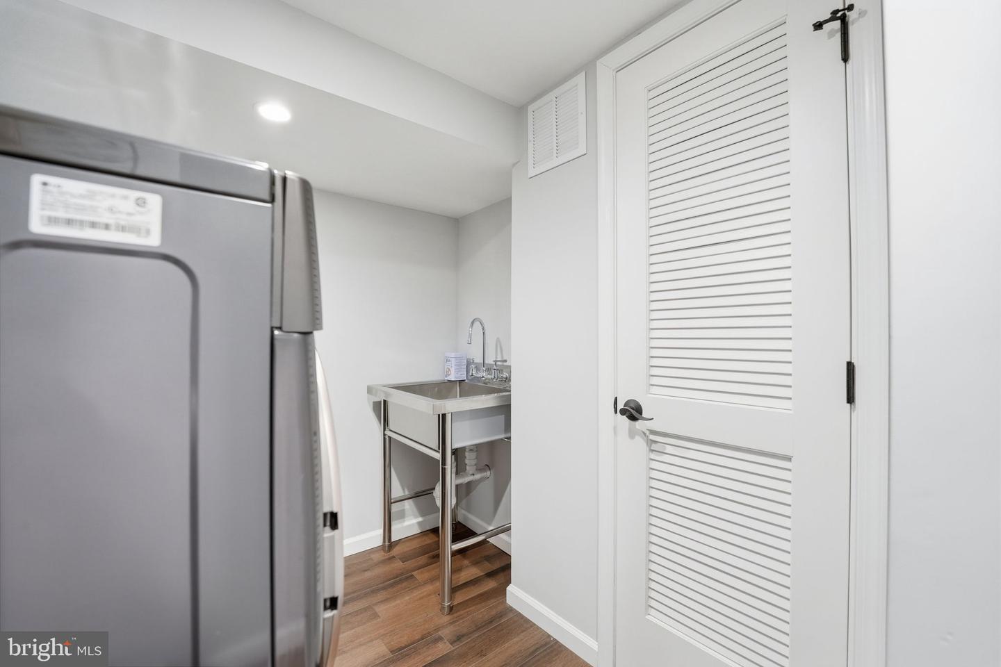 7321 MASONVILLE DR, ANNANDALE, Virginia 22003, 4 Bedrooms Bedrooms, ,3 BathroomsBathrooms,Residential,For sale,7321 MASONVILLE DR,VAFX2289202 MLS # VAFX2289202