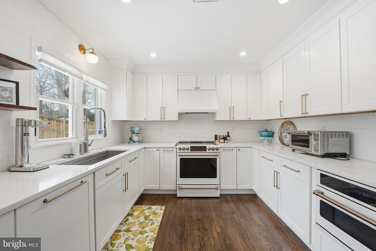 7321 MASONVILLE DR, ANNANDALE, Virginia 22003, 4 Bedrooms Bedrooms, ,3 BathroomsBathrooms,Residential,For sale,7321 MASONVILLE DR,VAFX2289202 MLS # VAFX2289202