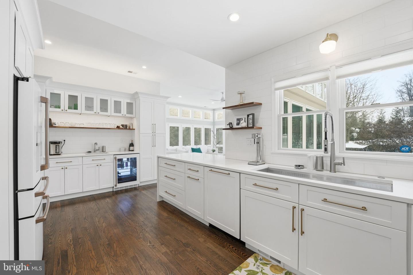 7321 MASONVILLE DR, ANNANDALE, Virginia 22003, 4 Bedrooms Bedrooms, ,3 BathroomsBathrooms,Residential,For sale,7321 MASONVILLE DR,VAFX2289202 MLS # VAFX2289202