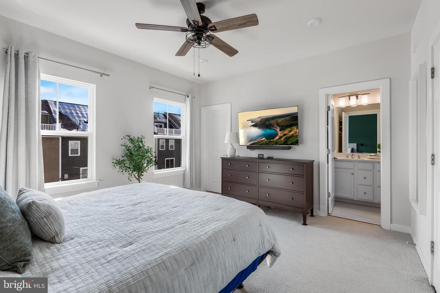 1701 AUTUMN MAPLE LEAF DR, DUMFRIES, Virginia 22026, 4 Bedrooms Bedrooms, ,3 BathroomsBathrooms,Residential,For sale,1701 AUTUMN MAPLE LEAF DR,VAPW2111954 MLS # VAPW2111954