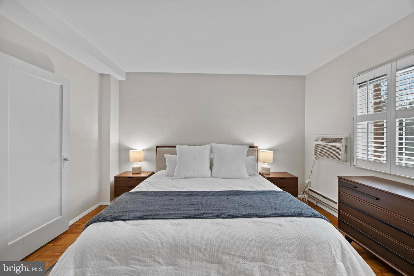 3363 MARTHA CUSTIS DR, ALEXANDRIA, Virginia 22302, 1 Bedroom Bedrooms, ,1 BathroomBathrooms,Residential,For sale,3363 MARTHA CUSTIS DR,VAAX2053874 MLS # VAAX2053874