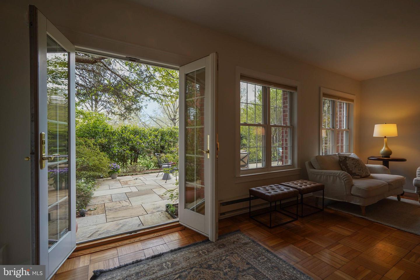 3363 MARTHA CUSTIS DR, ALEXANDRIA, Virginia 22302, 1 Bedroom Bedrooms, ,1 BathroomBathrooms,Residential,For sale,3363 MARTHA CUSTIS DR,VAAX2053874 MLS # VAAX2053874