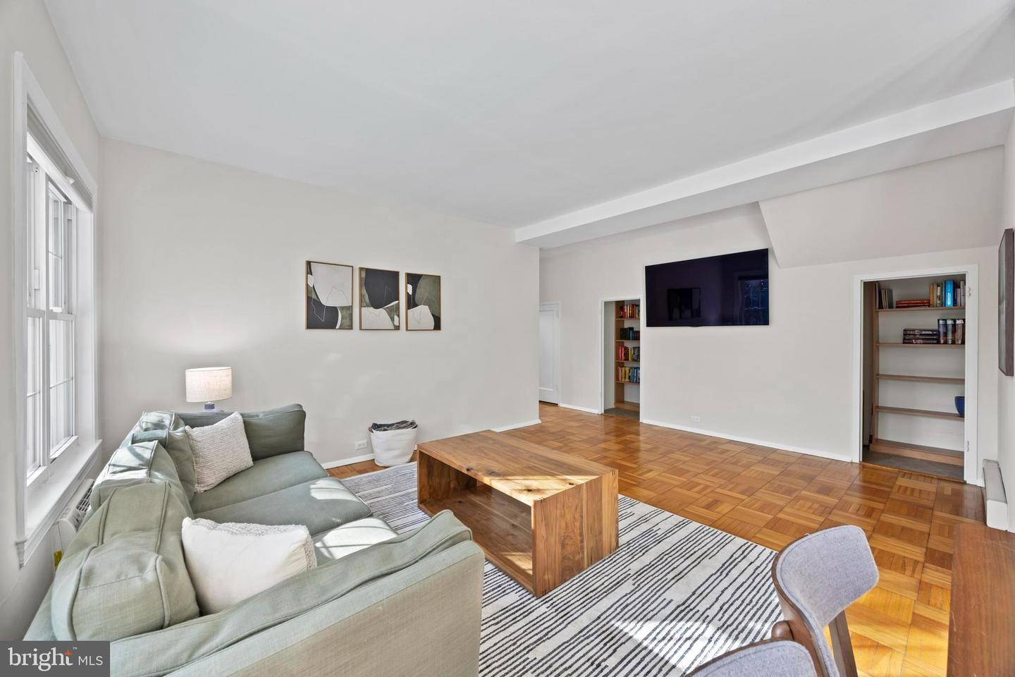 3363 MARTHA CUSTIS DR, ALEXANDRIA, Virginia 22302, 1 Bedroom Bedrooms, ,1 BathroomBathrooms,Residential,For sale,3363 MARTHA CUSTIS DR,VAAX2053874 MLS # VAAX2053874