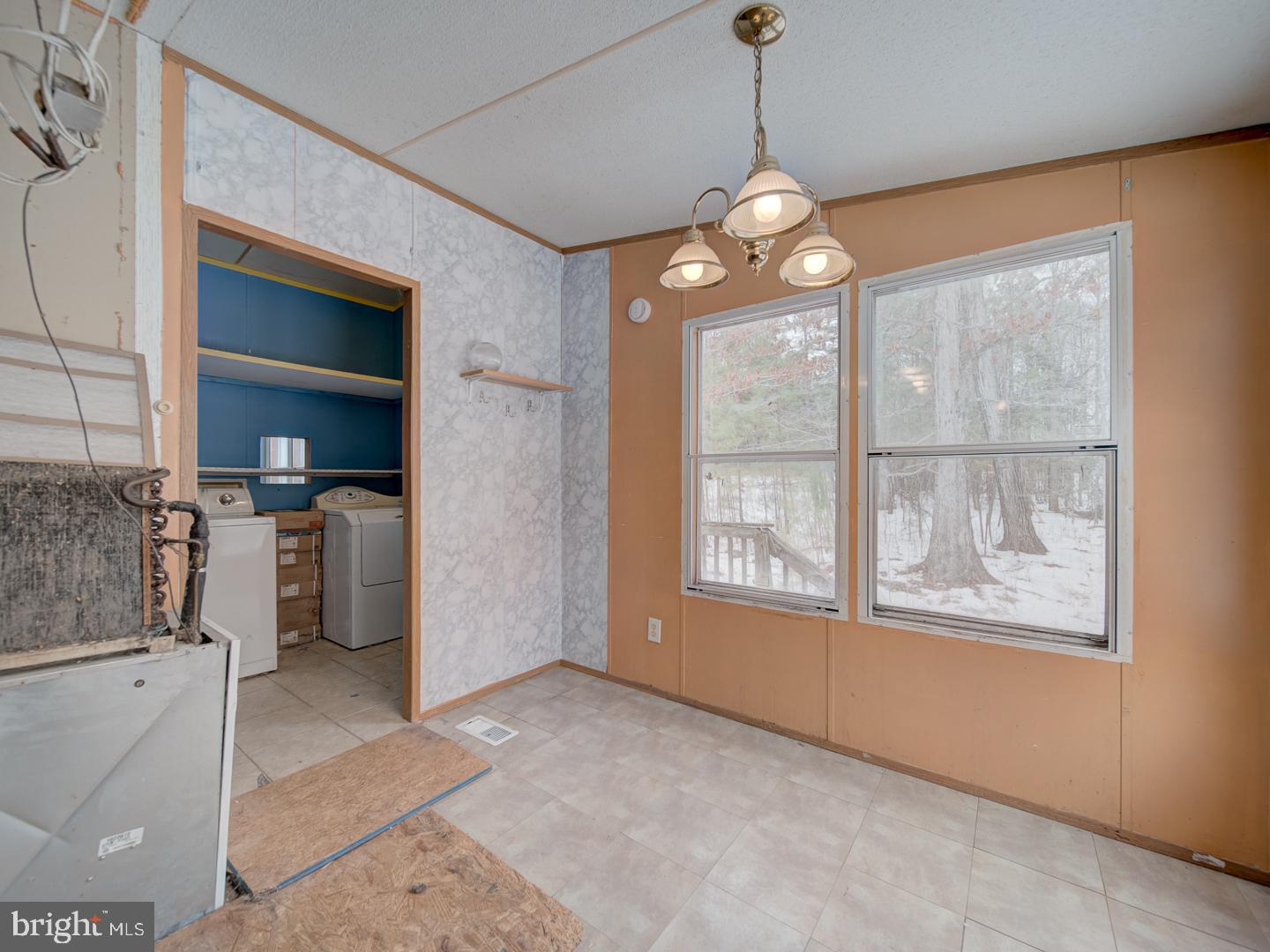 13577 COUNTYLINE CHURCH RD, WOODFORD, Virginia 22580, 3 Bedrooms Bedrooms, ,2 BathroomsBathrooms,Residential,For sale,13577 COUNTYLINE CHURCH RD,VACV2009488 MLS # VACV2009488