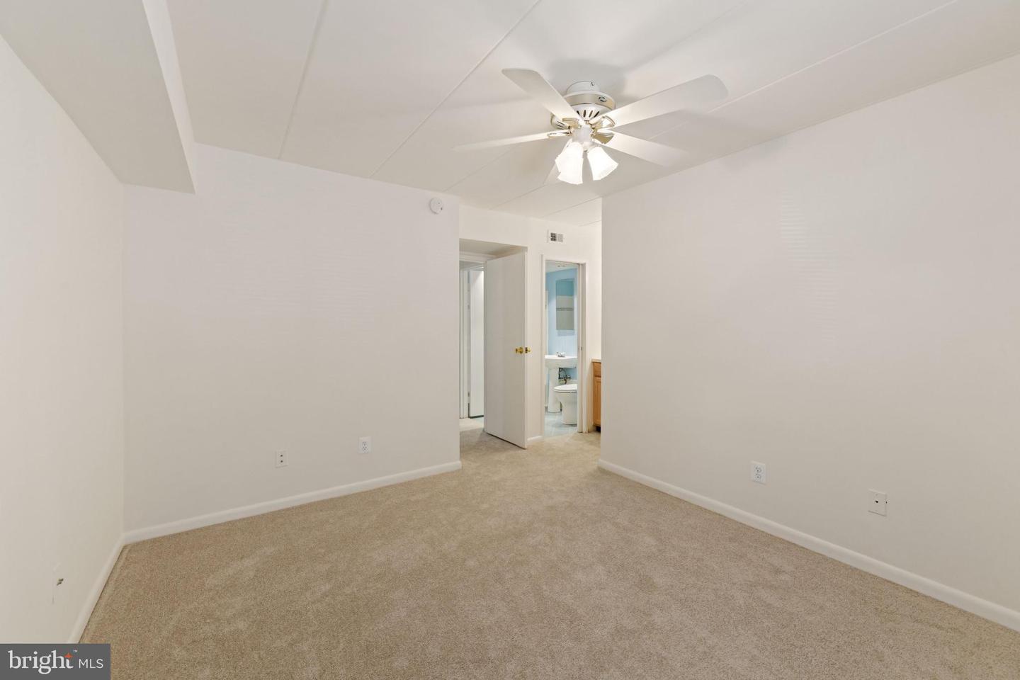 2326 FREETOWN CT #2B, RESTON, Virginia 20191, 2 Bedrooms Bedrooms, 3 Rooms Rooms,1 BathroomBathrooms,Residential,For sale,2326 FREETOWN CT #2B,VAFX2289582 MLS # VAFX2289582