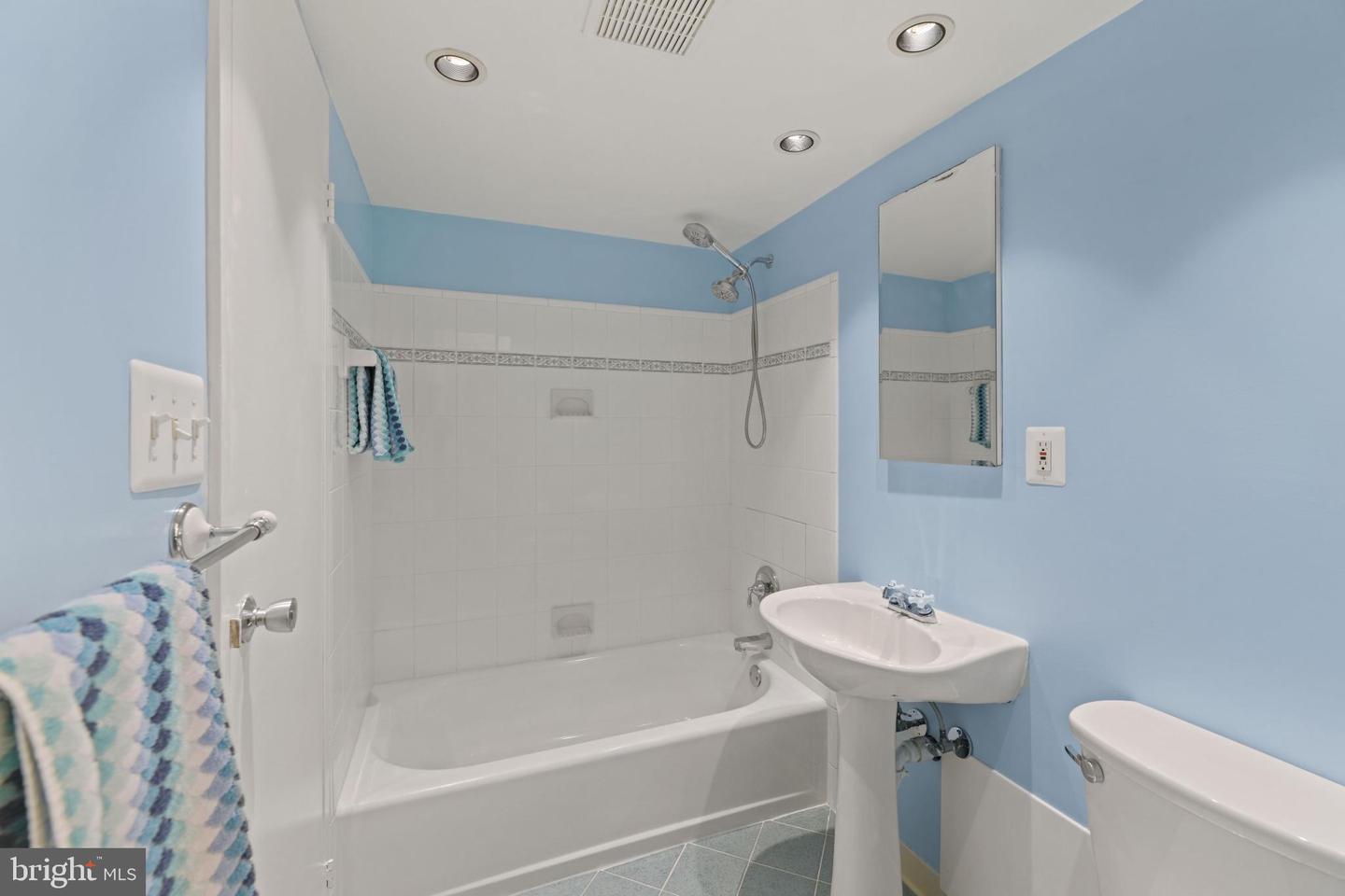 2326 FREETOWN CT #2B, RESTON, Virginia 20191, 2 Bedrooms Bedrooms, 3 Rooms Rooms,1 BathroomBathrooms,Residential,For sale,2326 FREETOWN CT #2B,VAFX2289582 MLS # VAFX2289582