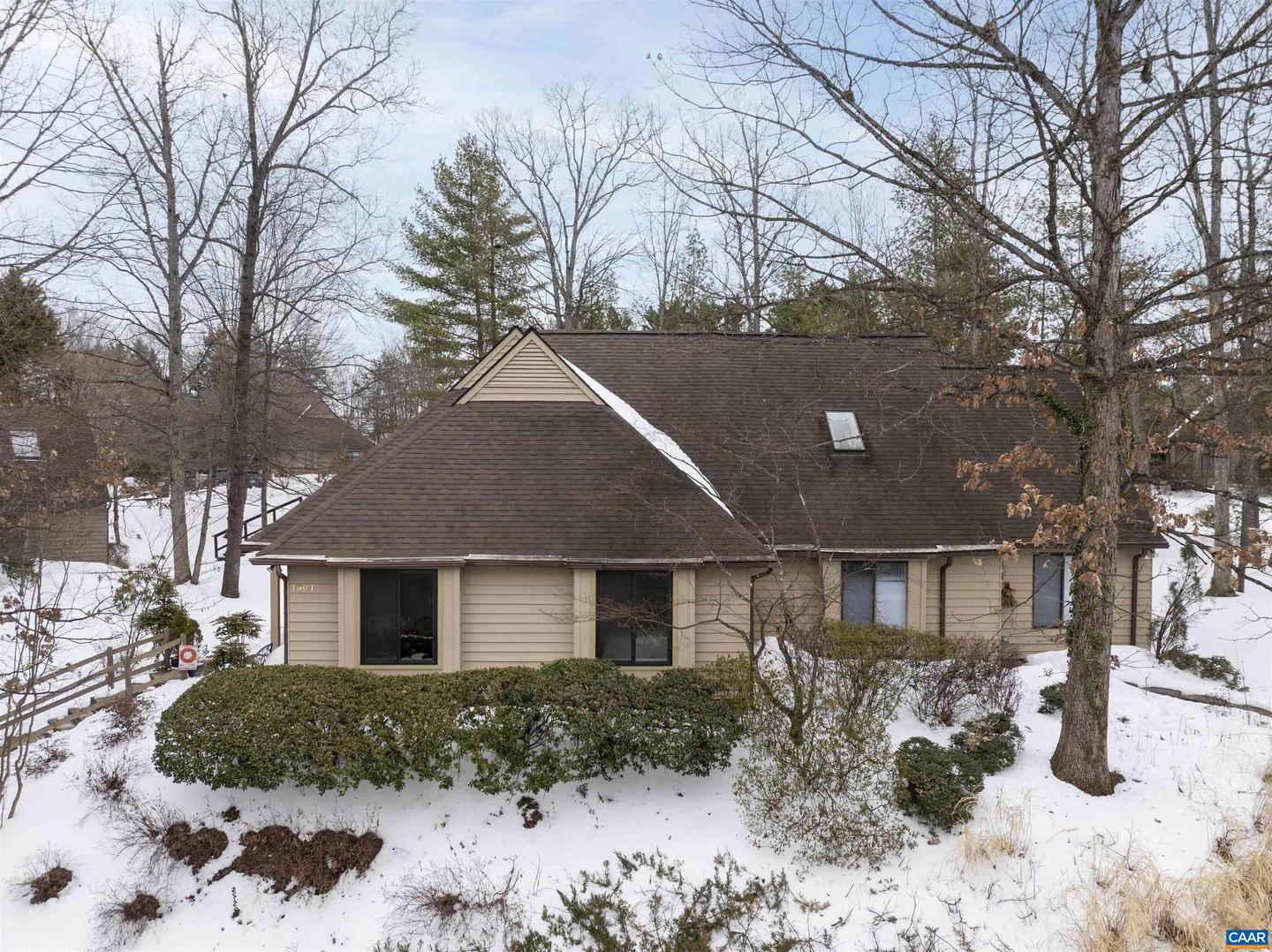 1301 CREEKSIDE DR, CHARLOTTESVILLE, Virginia 22902, 3 Bedrooms Bedrooms, ,2 BathroomsBathrooms,Residential,For sale,1301 CREEKSIDE DR,673102 MLS # 673102