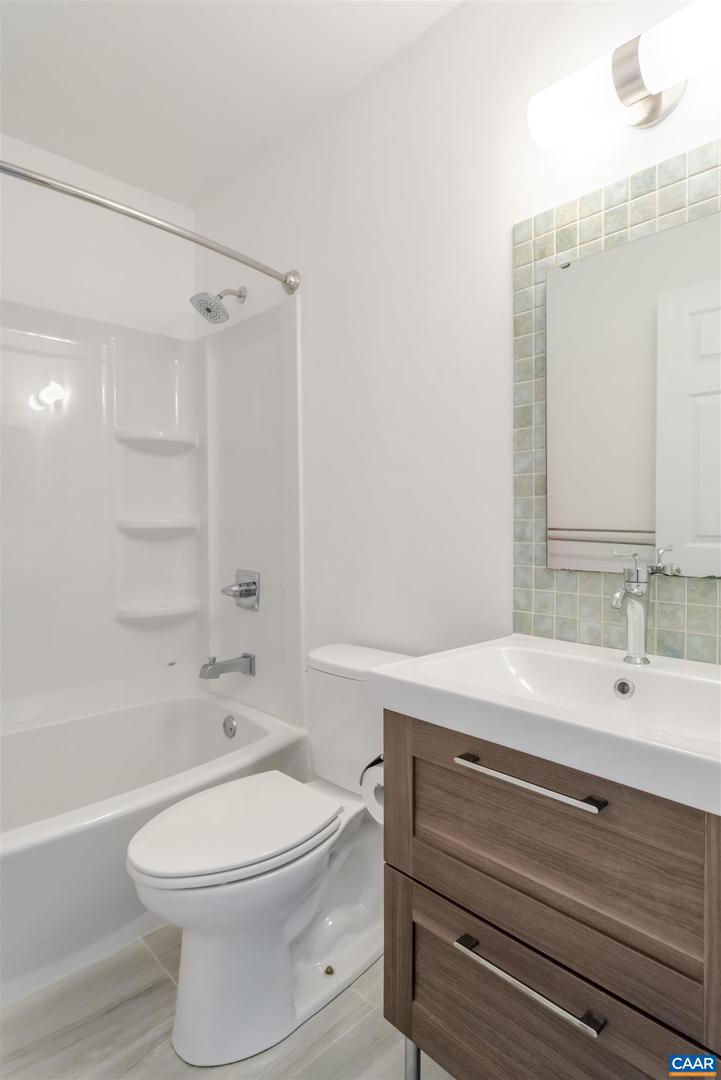 1301 CREEKSIDE DR, CHARLOTTESVILLE, Virginia 22902, 3 Bedrooms Bedrooms, ,2 BathroomsBathrooms,Residential,For sale,1301 CREEKSIDE DR,673102 MLS # 673102