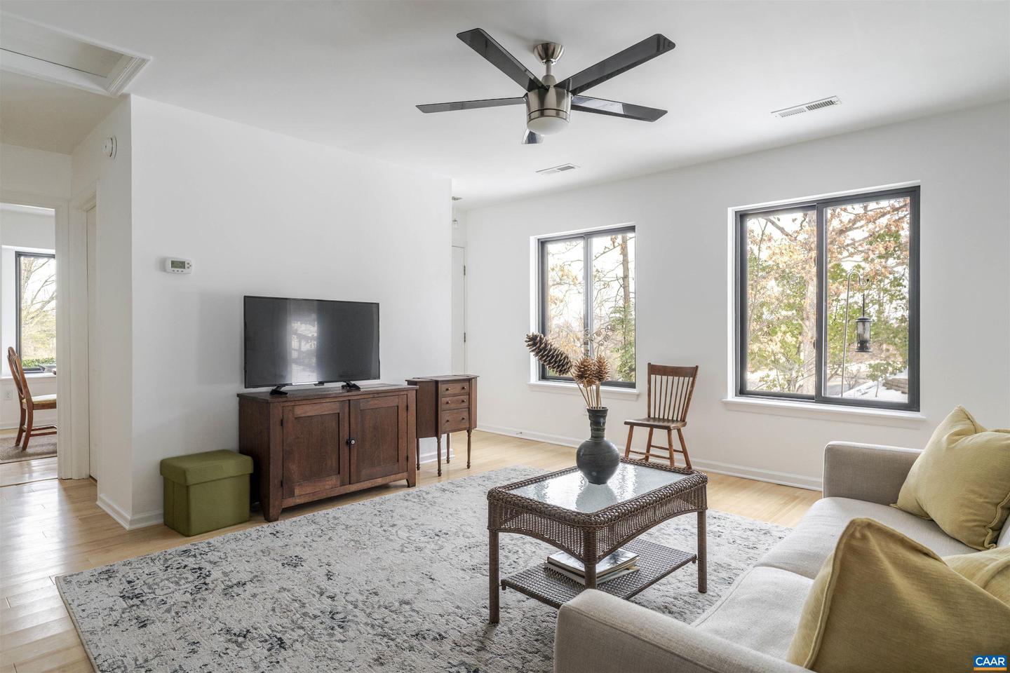 1301 CREEKSIDE DR, CHARLOTTESVILLE, Virginia 22902, 3 Bedrooms Bedrooms, ,2 BathroomsBathrooms,Residential,For sale,1301 CREEKSIDE DR,673102 MLS # 673102