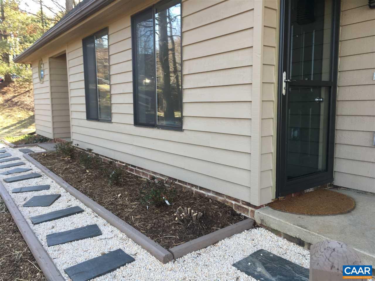 1301 CREEKSIDE DR, CHARLOTTESVILLE, Virginia 22902, 3 Bedrooms Bedrooms, ,2 BathroomsBathrooms,Residential,For sale,1301 CREEKSIDE DR,673102 MLS # 673102