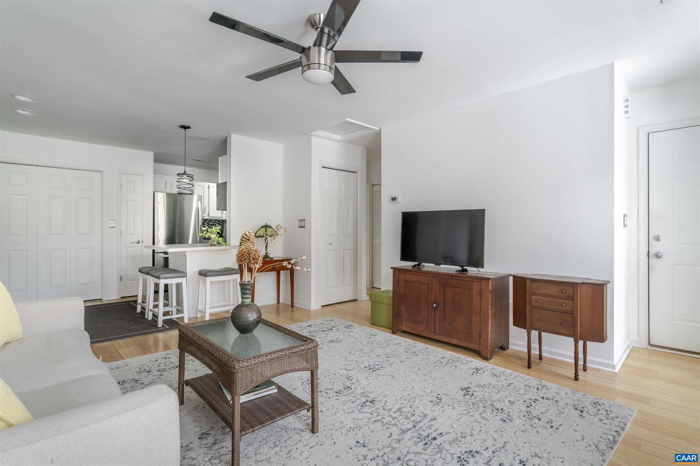 1301 CREEKSIDE DR, CHARLOTTESVILLE, Virginia 22902, 3 Bedrooms Bedrooms, ,2 BathroomsBathrooms,Residential,For sale,1301 CREEKSIDE DR,673102 MLS # 673102