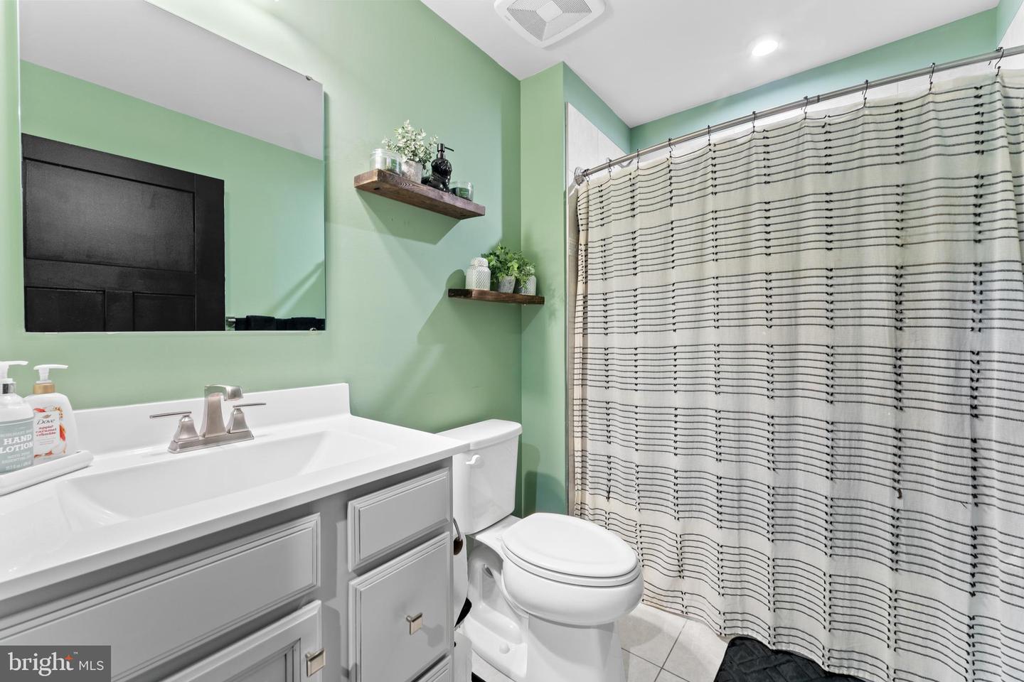 18261 SIGNATURE WAY, RUTHER GLEN, Virginia 22546, 4 Bedrooms Bedrooms, ,3 BathroomsBathrooms,Residential,For sale,18261 SIGNATURE WAY,VACV2009500 MLS # VACV2009500