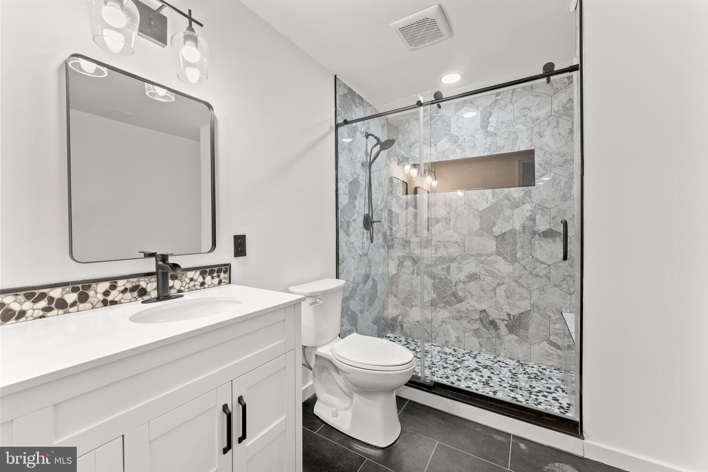 18261 SIGNATURE WAY, RUTHER GLEN, Virginia 22546, 4 Bedrooms Bedrooms, ,3 BathroomsBathrooms,Residential,For sale,18261 SIGNATURE WAY,VACV2009500 MLS # VACV2009500